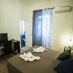 לינה וארוחת בוקר Massimocentro 4*