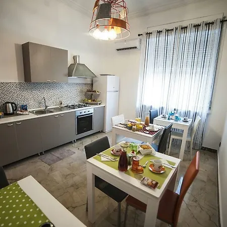 Alojamento de Acomodação e Pequeno-almoço Massimocentro Palermo