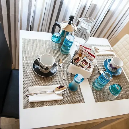 Alojamento de Acomodação e Pequeno-almoço Massimocentro 4*