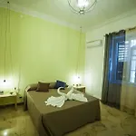 Bed & Breakfast Massimocentro 4*