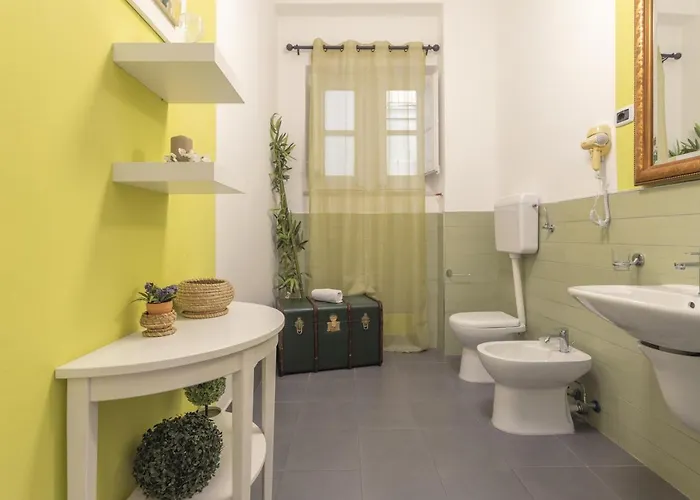 Massimocentro Oda ve Kahvaltı Palermo