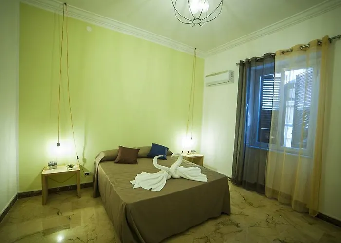 Oda ve Kahvaltı Massimocentro 4*